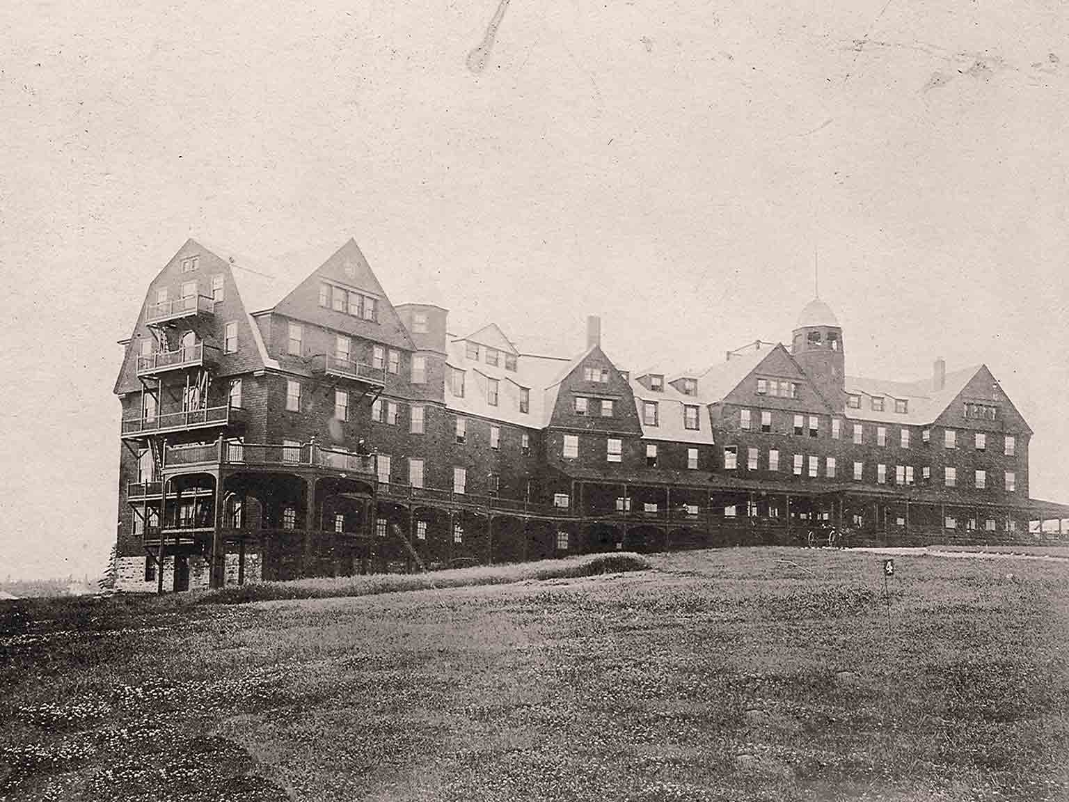 Algonquin with Annex