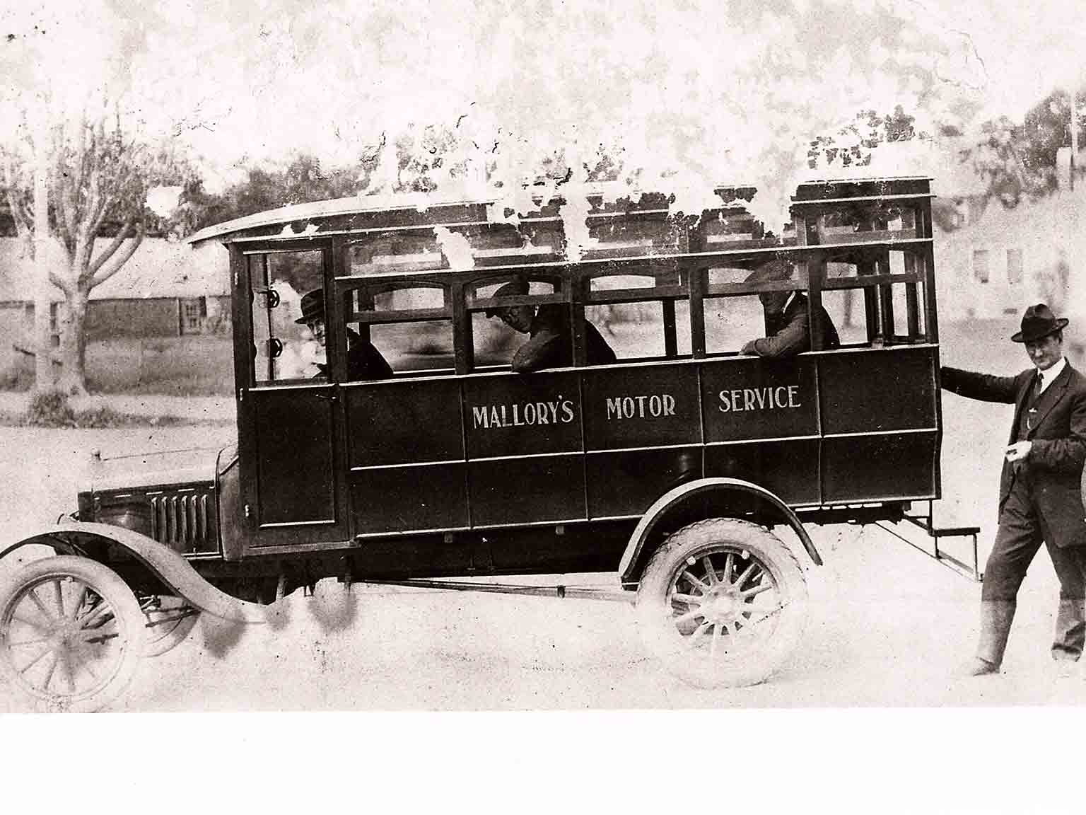 Mallory's Taxi