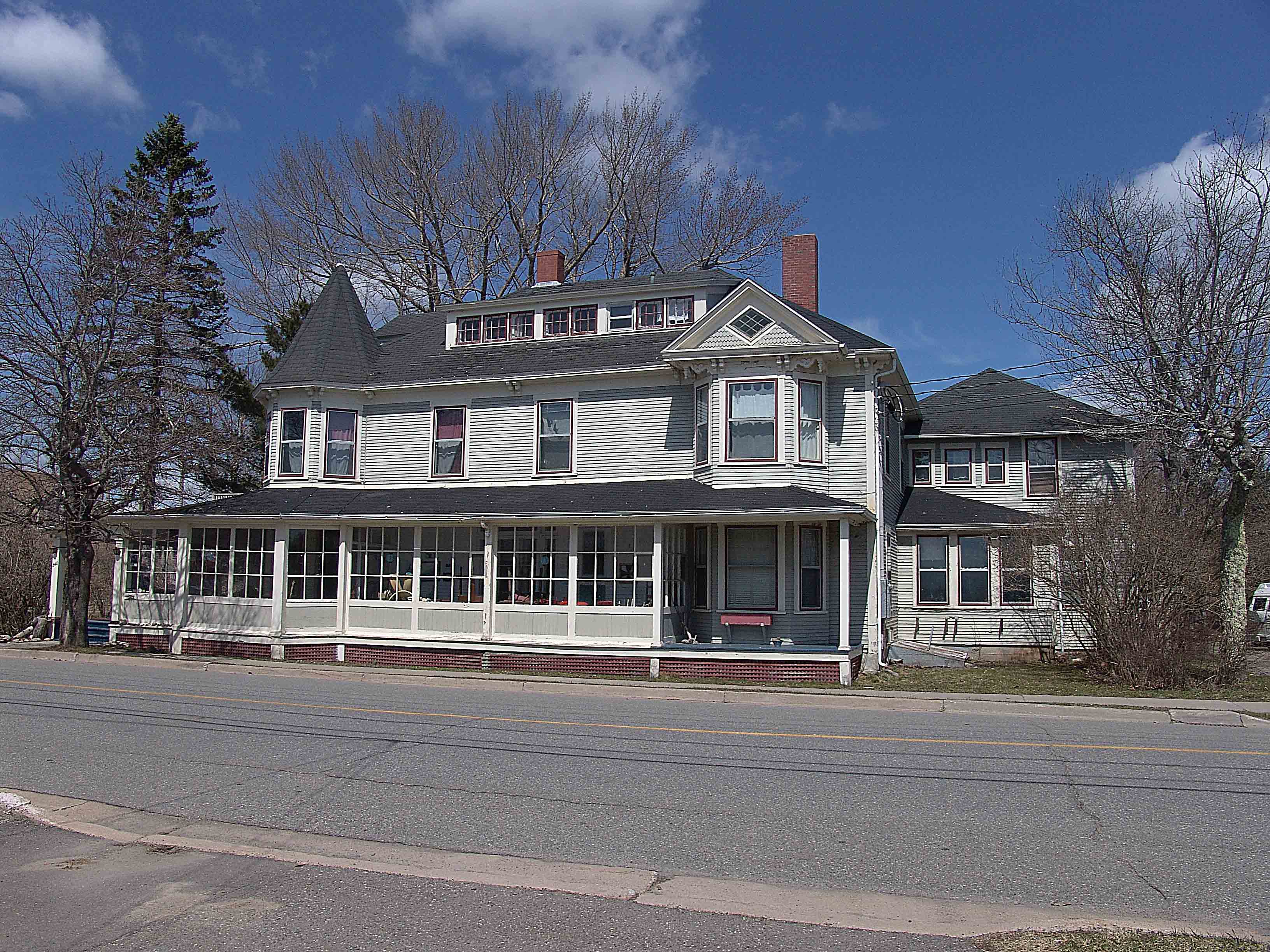 Seaside Inn